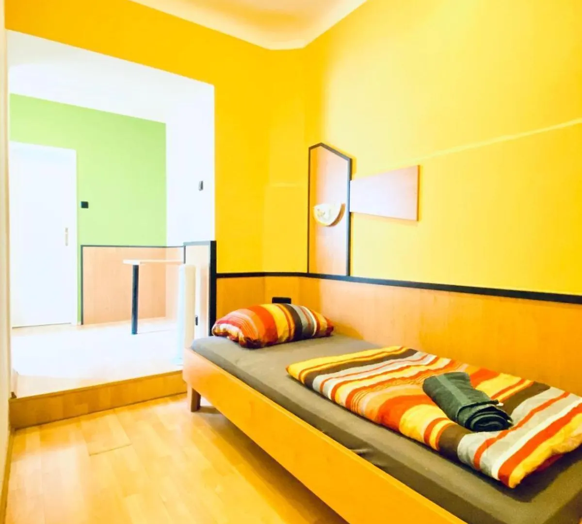 Apartament Affordable Central Rooms, 10-Min To Lugner City Wiedeń Austria