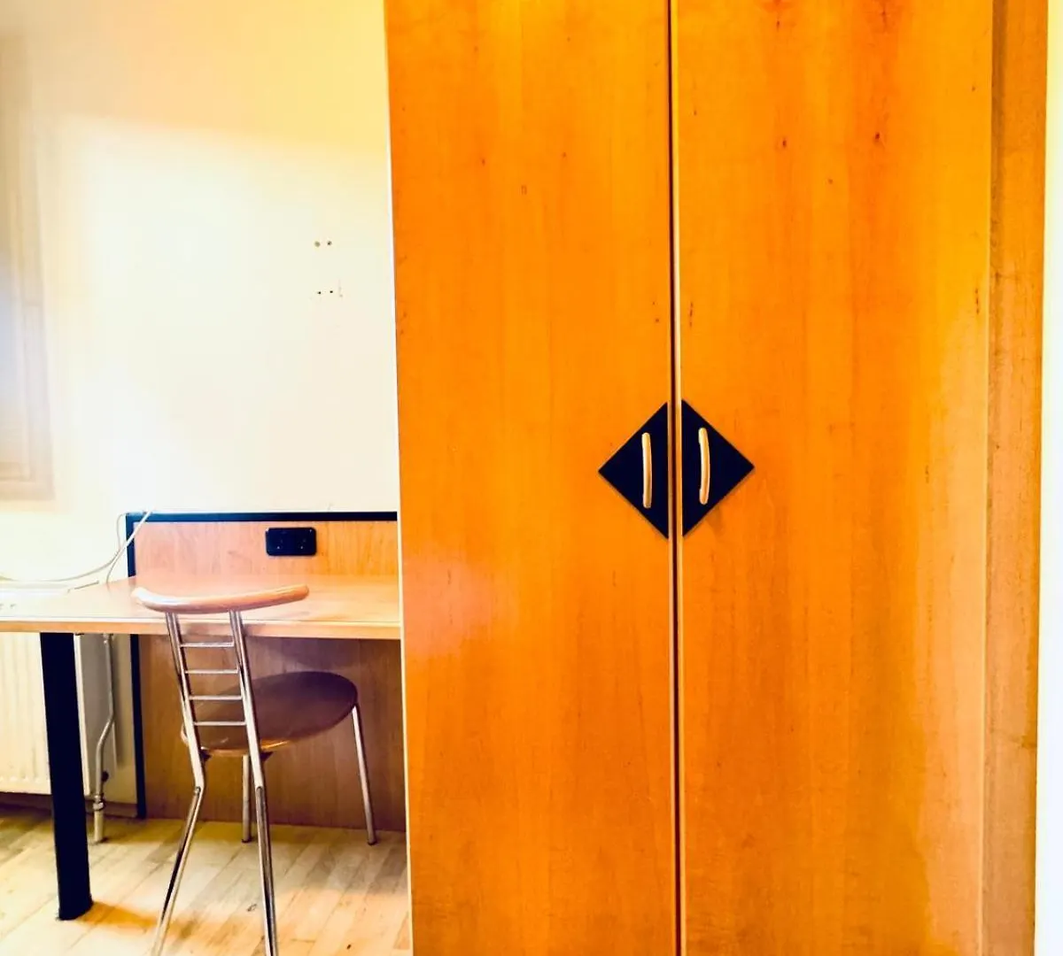 Apartament Affordable Central Rooms, 10-Min To Lugner City Wiedeń