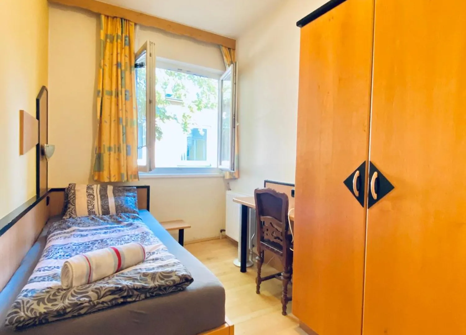 Affordable Central Rooms, 10-Min To Lugner City Wiedeń Apartament