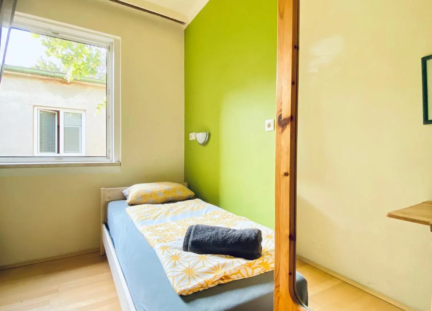 Affordable Central Rooms, 10-Min To Lugner City Wiedeń