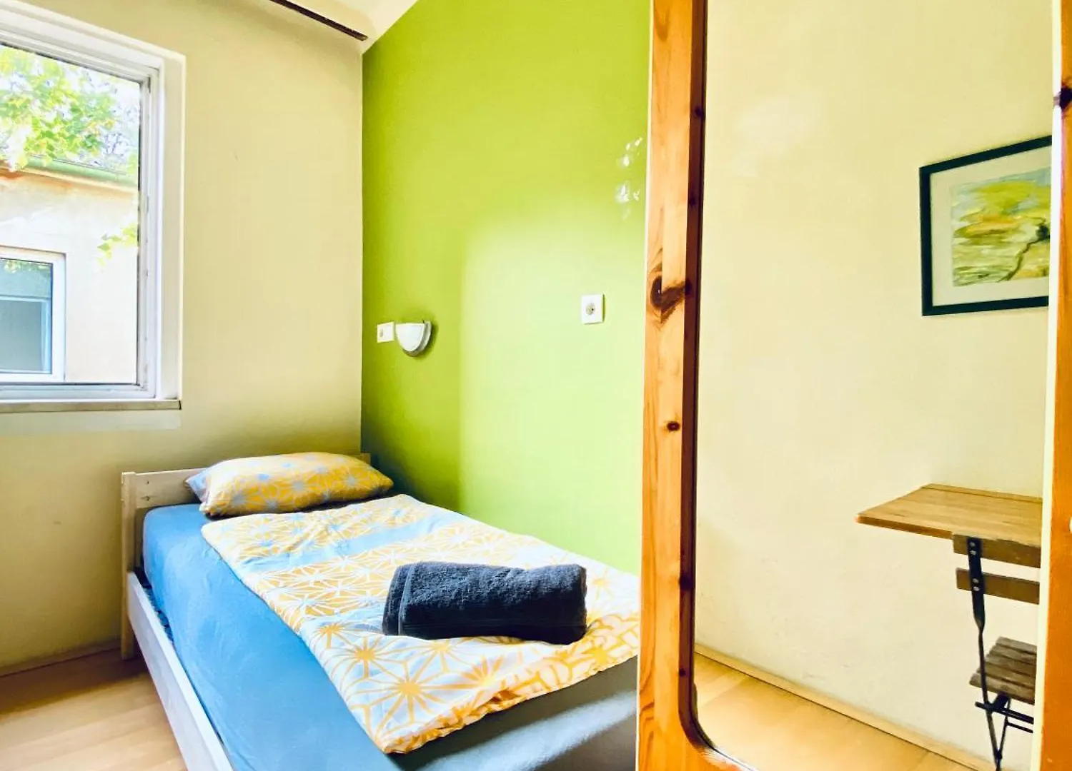 Apartament Affordable Central Rooms, 10-Min To Lugner City Wiedeń