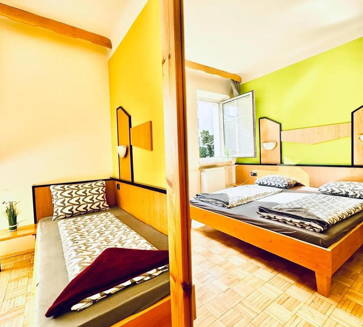 Affordable Central Rooms, 10-Min To Lugner City Wiedeń Austria