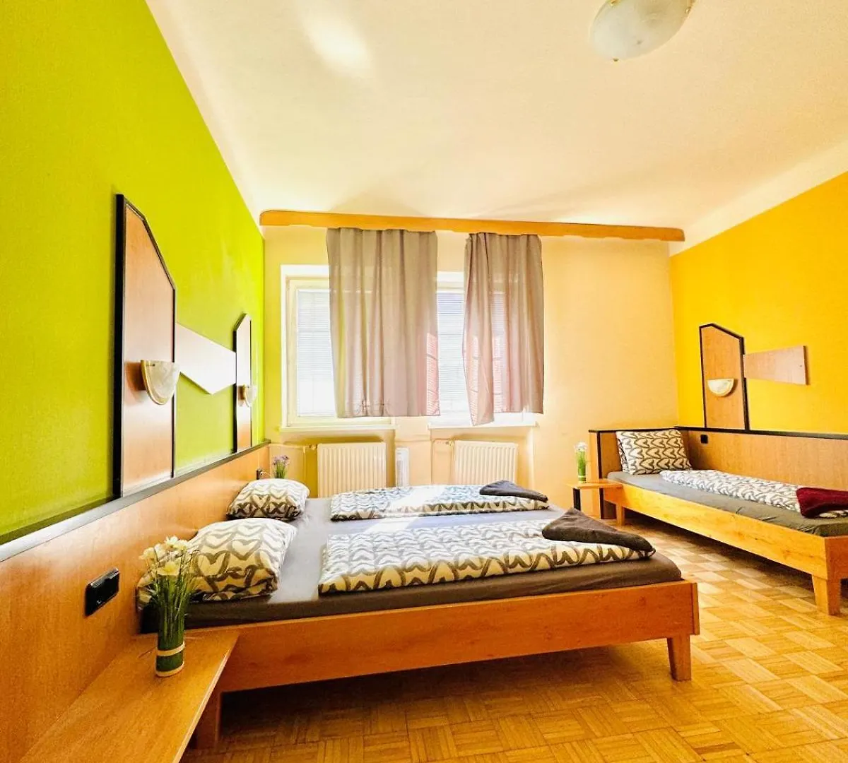 Affordable Central Rooms, 10-Min To Lugner City Wiedeń Austria