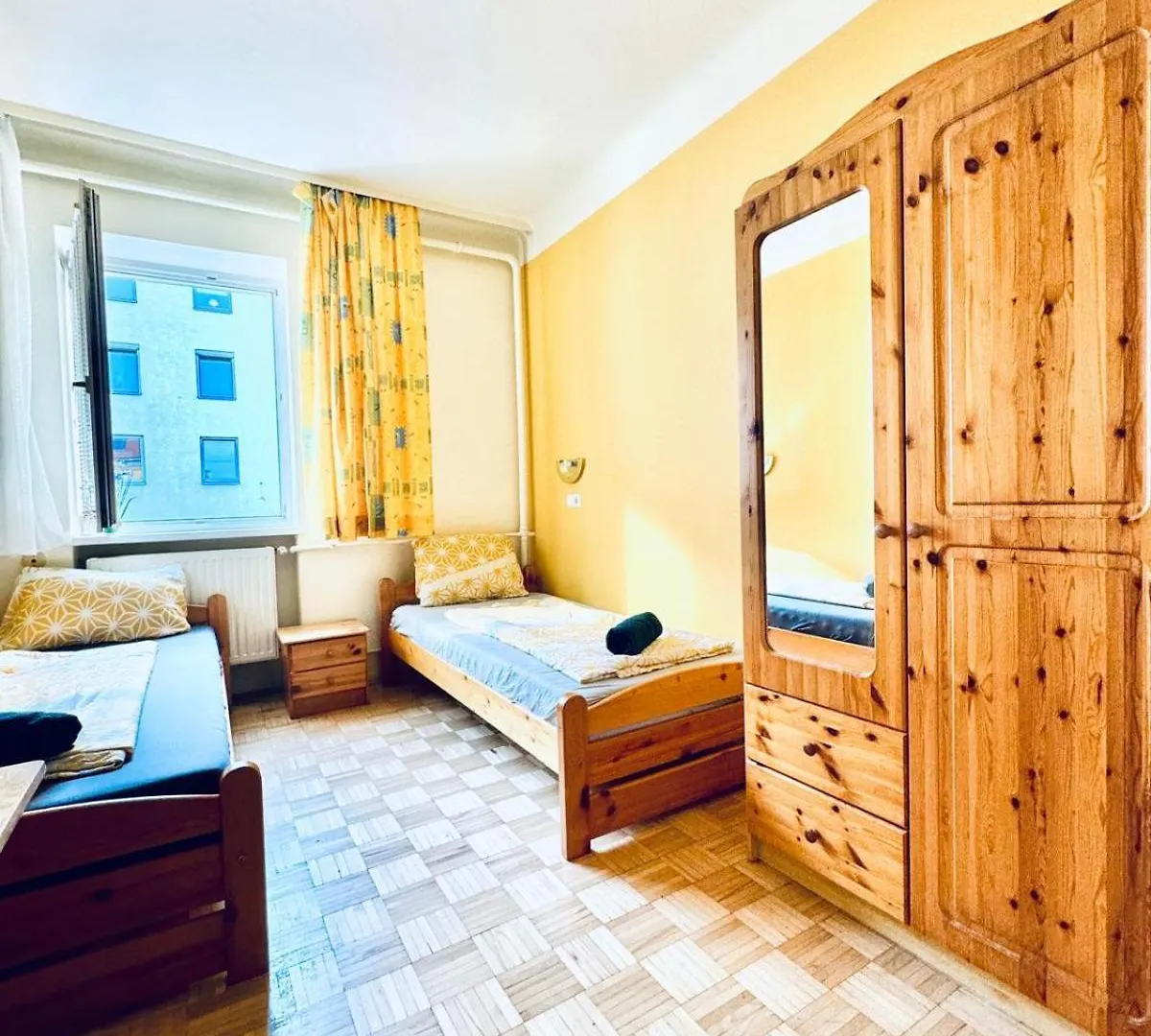Affordable Central Rooms, 10-Min To Lugner City Wiedeń 0*,  Austria