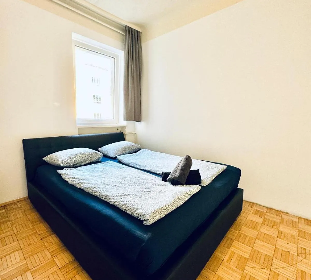 Affordable Central Rooms, 10-Min To Lugner City Wiedeń