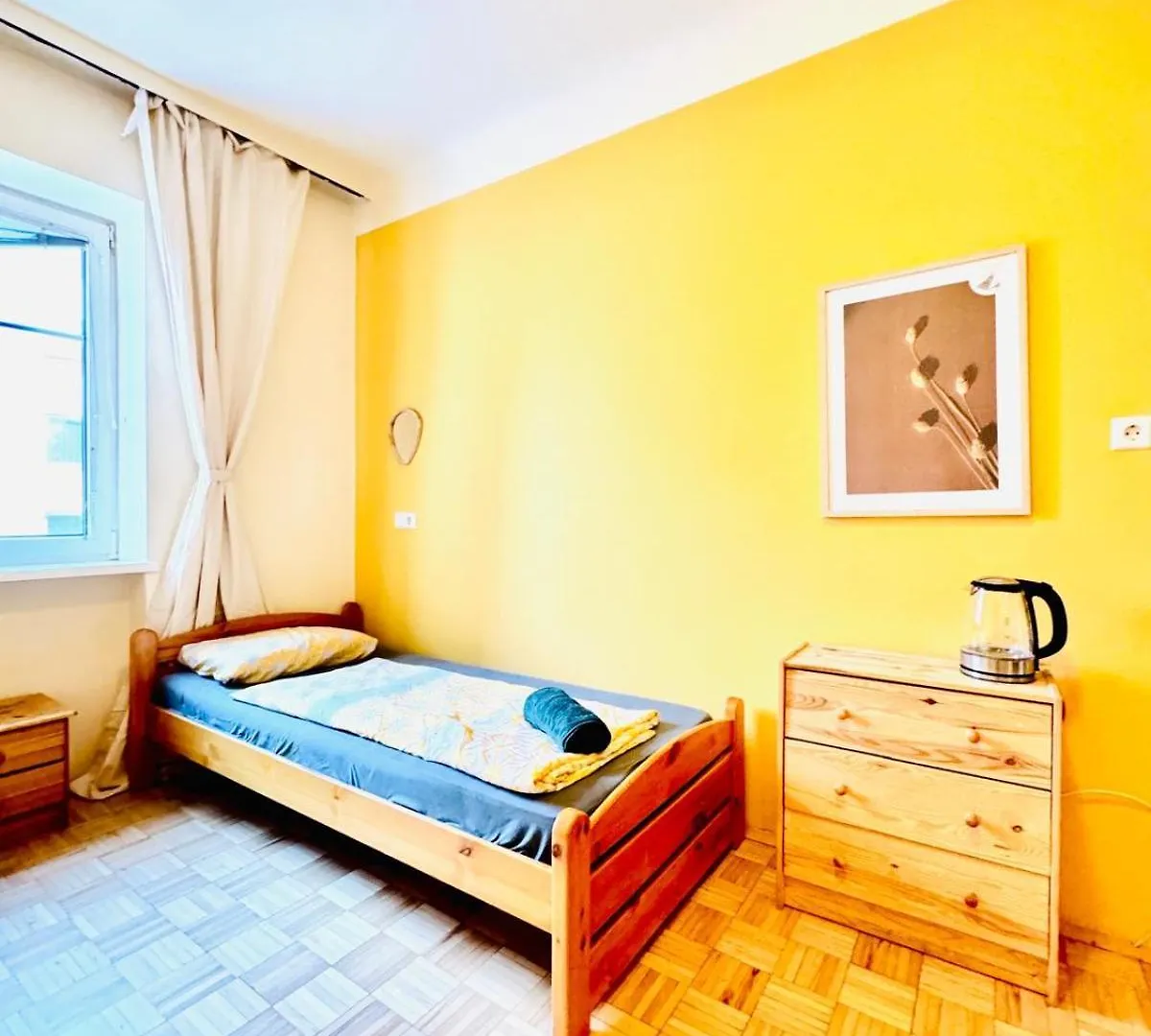 Affordable Central Rooms, 10-Min To Lugner City Wiedeń Apartament