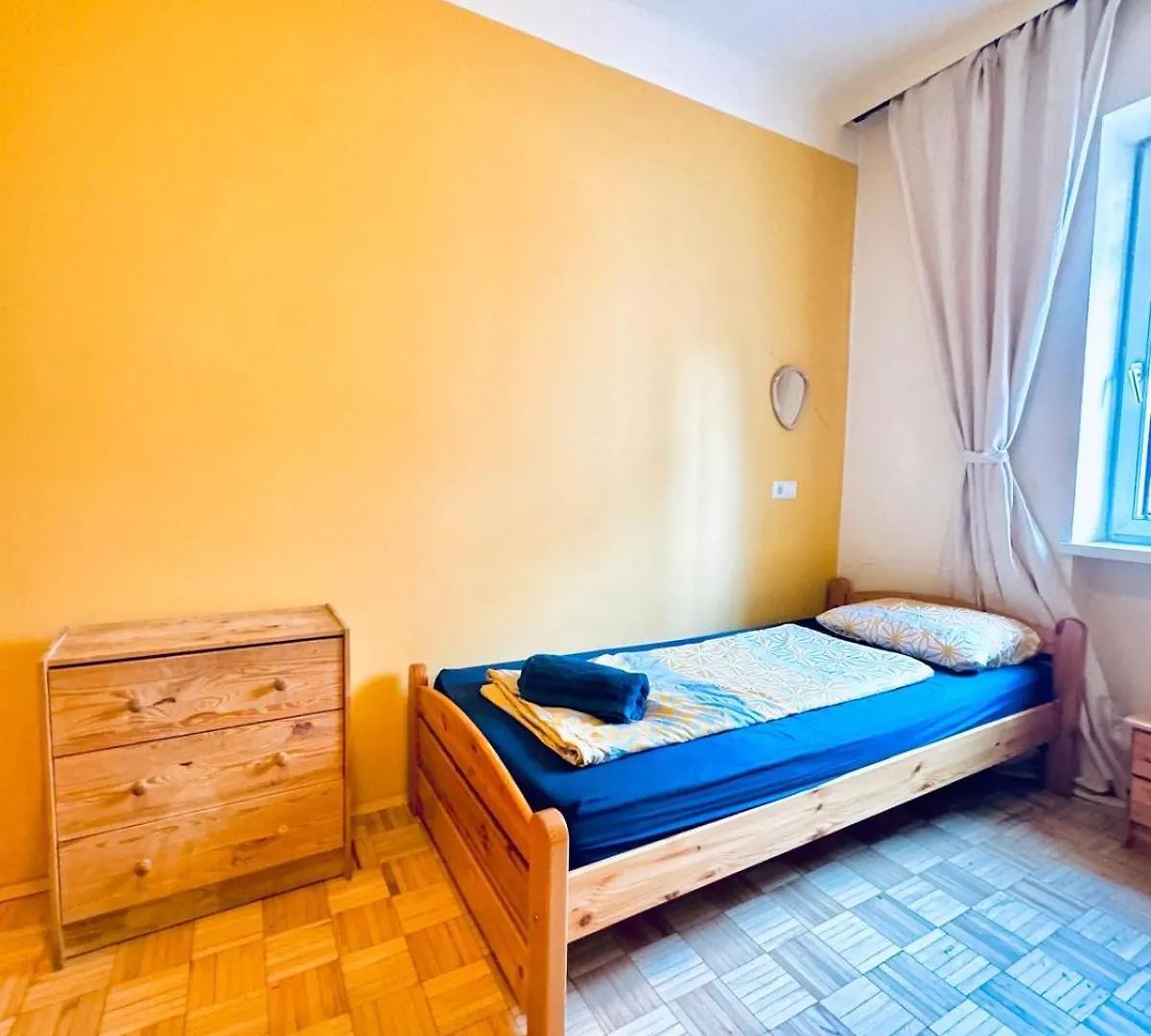 Affordable Central Rooms, 10-Min To Lugner City Wiedeń Austria