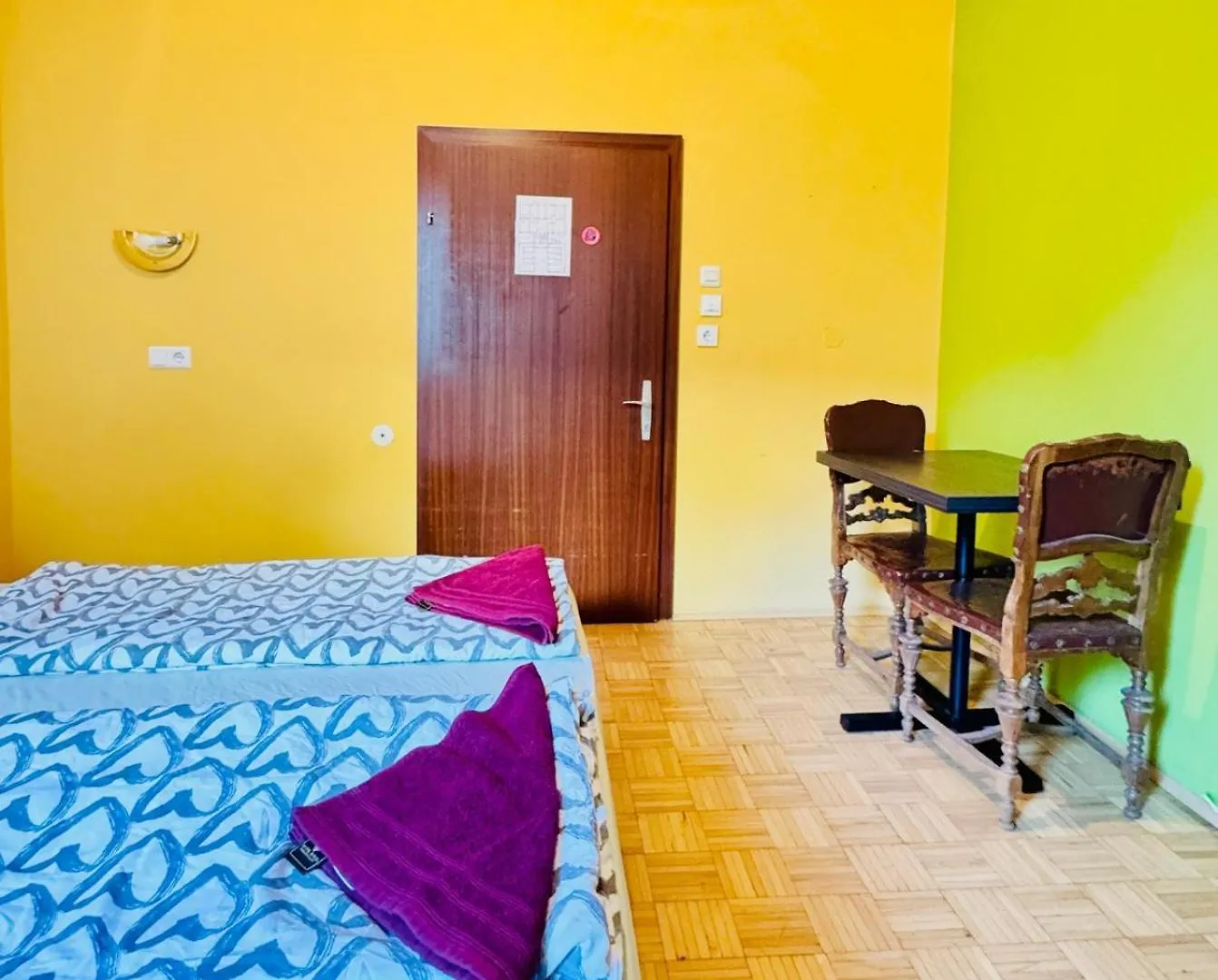Affordable Central Rooms, 10-Min To Lugner City Wiedeń Austria