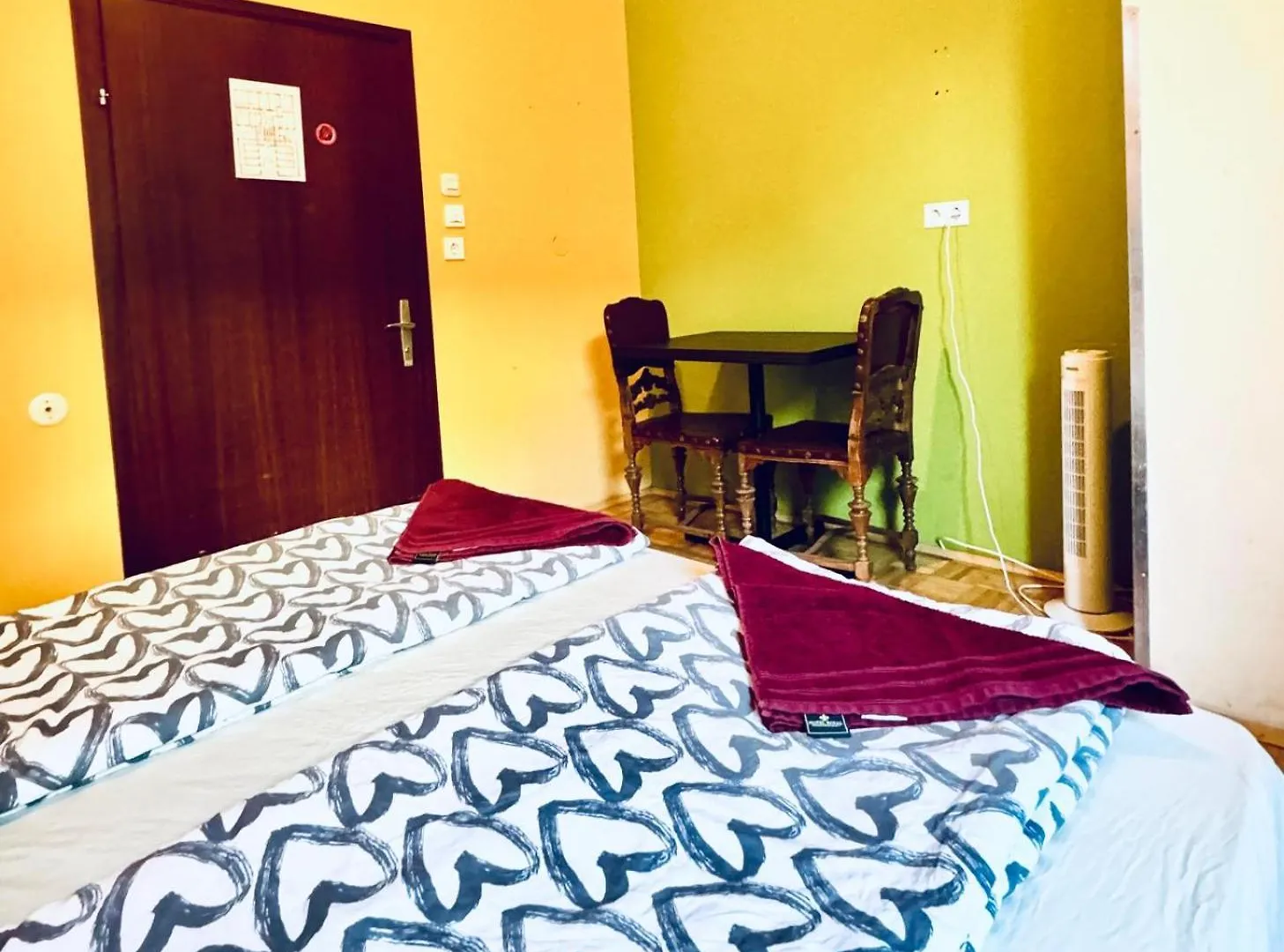 Affordable Central Rooms, 10-Min To Lugner City Wiedeń