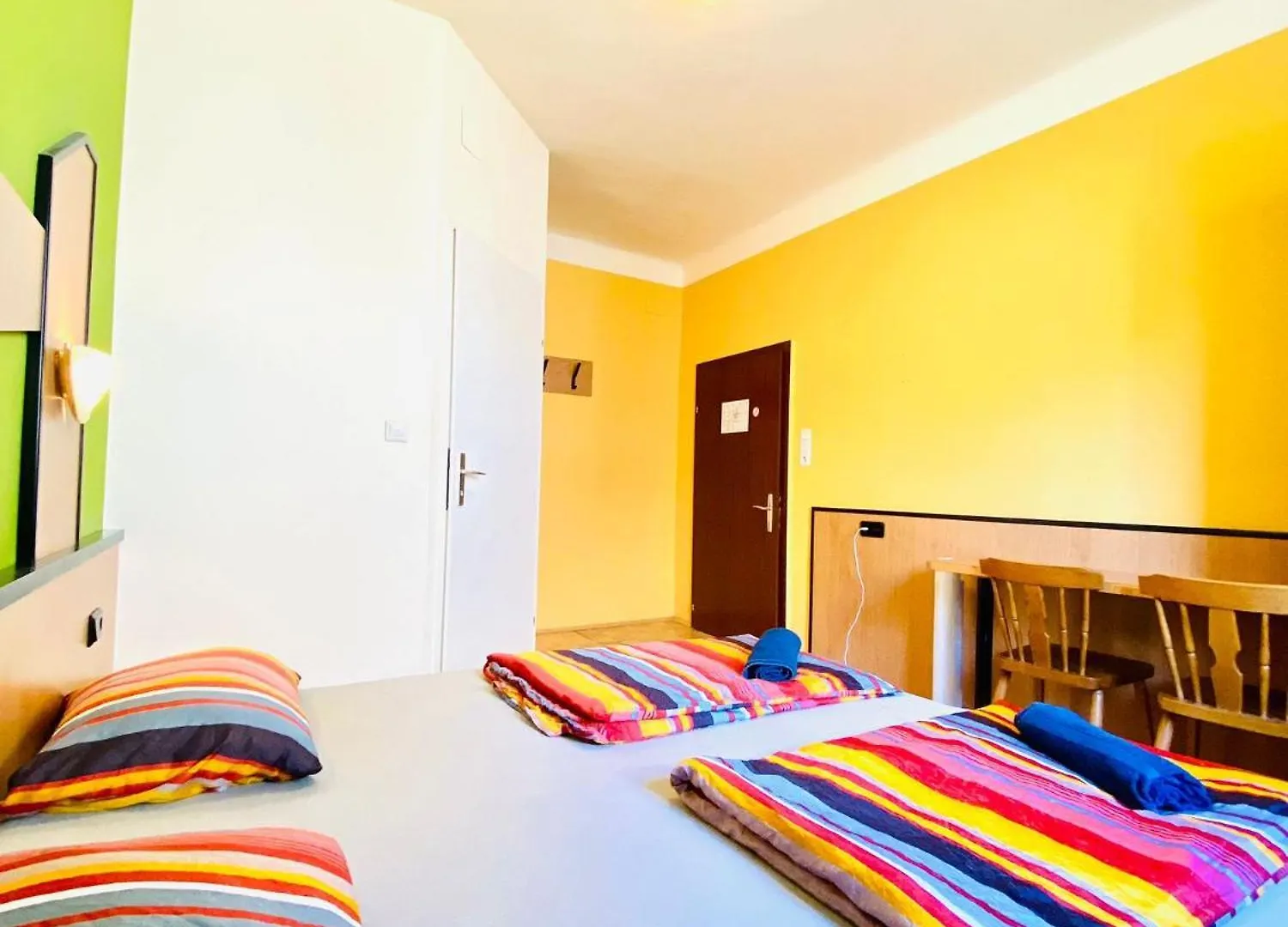 Apartment Affordable Central Rooms, 10-Min To Lugner City Wien